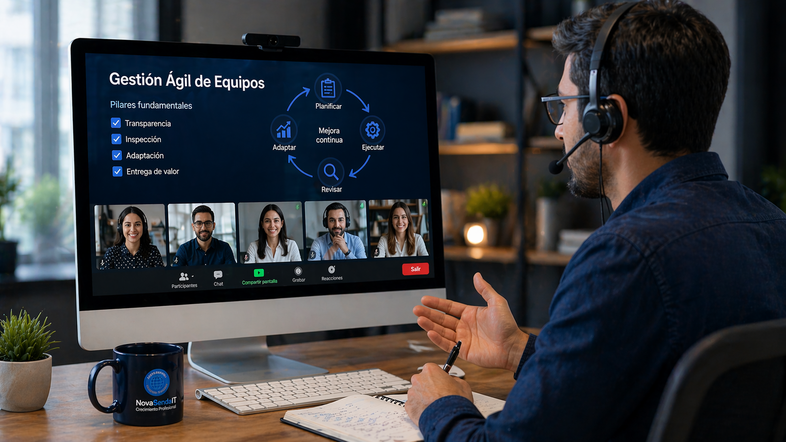Clase online NovaSendaIT con profesor y alumnos en sesión virtual
